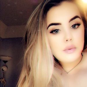 Meet your Posher, Mia